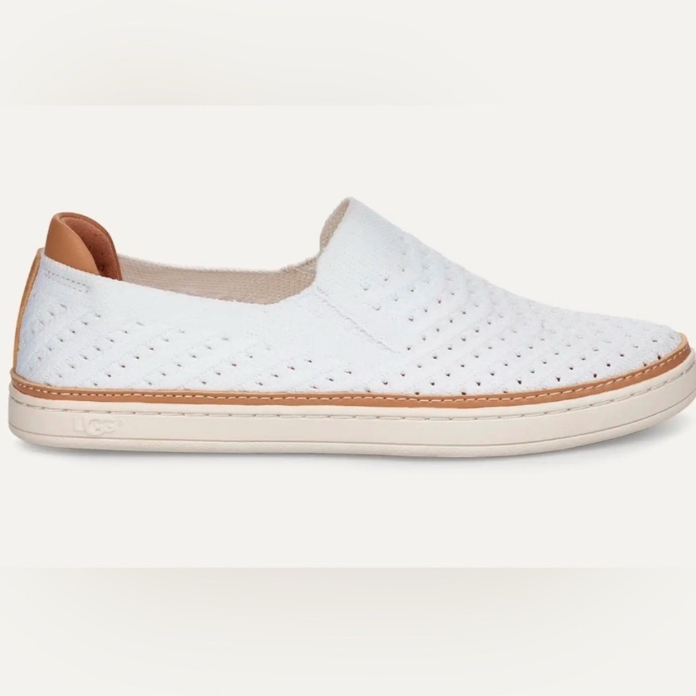 UGG Sammy Chevron Slip On Sneakers, size 9.5